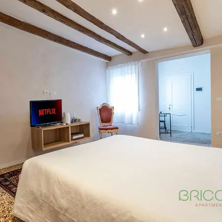 Biennale Ensuite By Bricola 3*